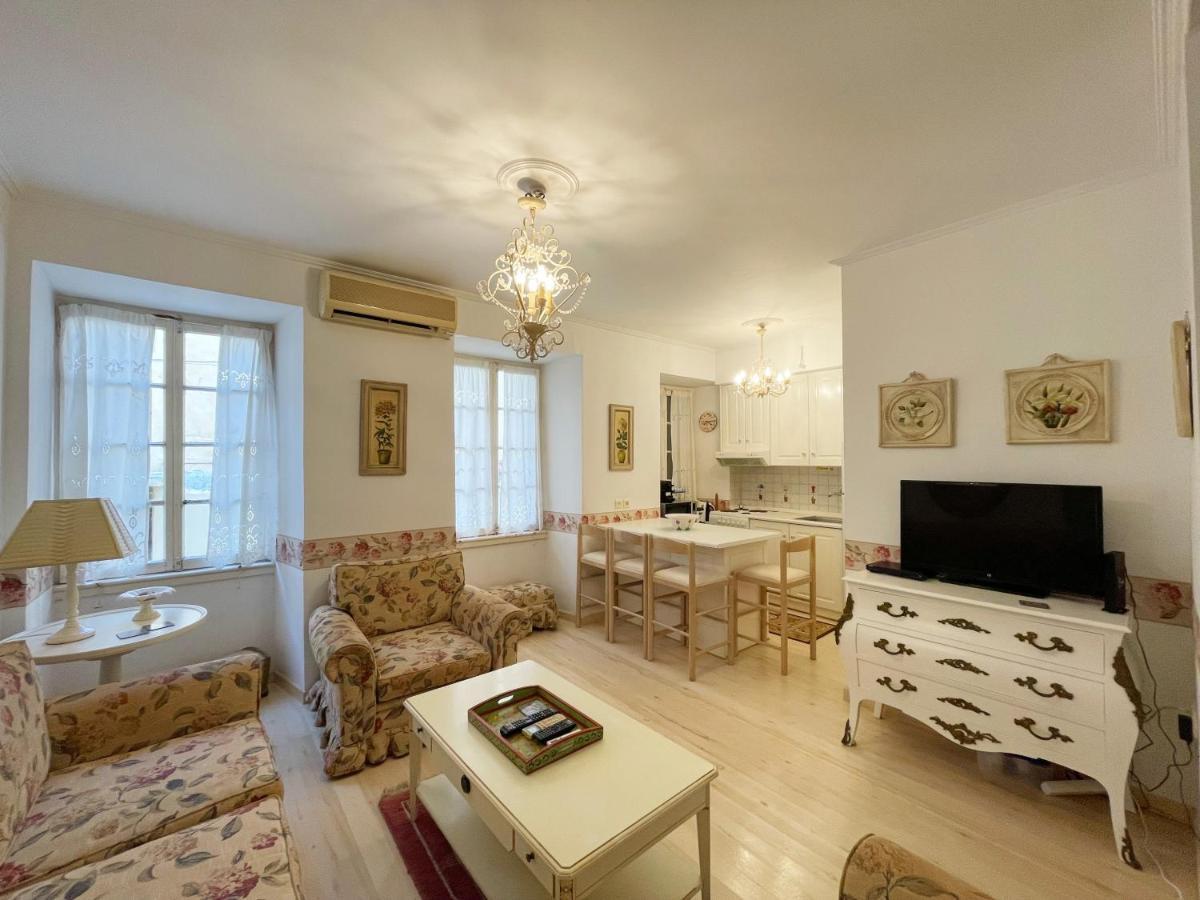 Flora In Nafplia Apartment Nafplio Ngoại thất bức ảnh